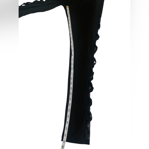 NWT Black Crisscross Mesh Leggings-Size L/XL - Picture 10 of 15